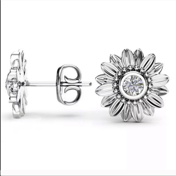 New Silver Sunflower Stud Earrings - Picture 2 of 3